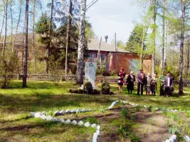 Памятник погибшим односельчанам, фотография 2