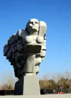 Мемориальный комплекс "Родина-мать" в городе Набережные Челны Республики Татарстан