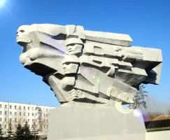 Мемориальный комплекс "Родина-мать" в городе Набережные Челны Республики Татарстан, фотография 3