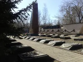 Мемориал "Братские захоронения"