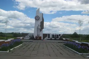 Памятник погибшим воинам-односельчанам в д. Ашково Гагаринского района, фотография 3