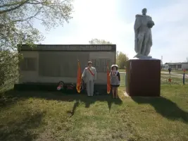 Памятник "Они пали за РОДИНУ 1941-1945"