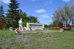 Памятник погибшим воинам села Ситниково в годы Великой Отечественной войны 1941−1945 гг, фотография 2
