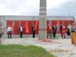 Братская могила участников гражданской войны и советских воинов, погибших в период Сталинградской битвы