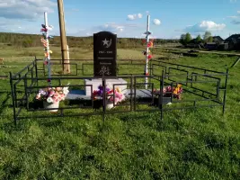 Памятник Защитникам Отечества
