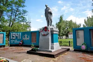 Мемориал павшим воинам ВОВ – хутор Ильинка, Белокалитвинский район, Ростовская область, фотография 3