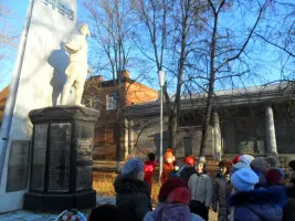Памятник лётчикам, фотография 2