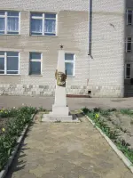 Памятник Герою Советского Союза Якову Спиридоновичу Ардинцеву, фотография 3
