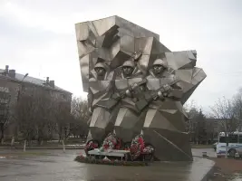 Памятник Подольским Курсантам