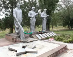 Мемориал- братская могила – станица Мечетинская, Зерноградский район, Ростовская область, фотография 3