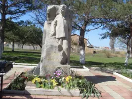 Памятник пионеру-партизану Вите Белоусову