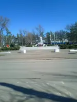 Мемориал воинам ”ЧЕСТЬ И СЛАВА”, погибшим в годы Великой Отечественной войны. Братская могила