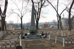 Воинское кладбище советских матросов и офицеров, павших в боях с японскими милитаристами в августе 1945г, фотография 4