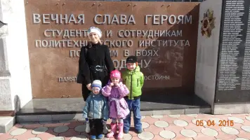 Памятник студентам и сотрудниками Томского Политехнического Института, погибшим в боях за Родину во время ВОВ, фотография 3