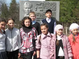 Мемориальная доска Герою Советского Союза Михаилу Васильевичу Силантьеву, фотография 4