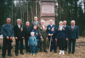 Братская могила вне кладбища (102 км тракта Кочкома – Костомукша)