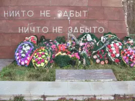 Памятник надвойчанам, погибшим в Великой Отечественной войне (1941-1945)
