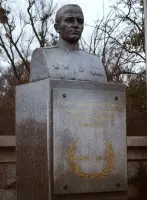 Памятник Герою Советского Союза Сергею Полецкому на мемориале «1 200 героям-гвардейцам»
