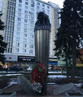 Памятник "Гастелло"