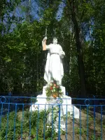 Памятник ОДНОСЕЛЬЧАНАМ ПАВШИМ СМЕРТЬЮ ХРАБРЫХ В БОЯХ ЗА РОДИНУ 1941−1945 гг. (Журавки), фотография 4