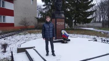 Памятник Ивану Даниловичу Черняховскому, фотография 4