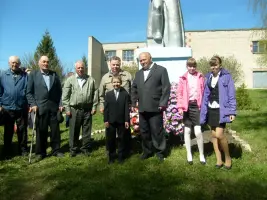 Памятник погибшему солдату, деревня Чапары