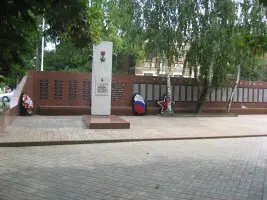 Мемориальный комплекс «Сквер Памяти» (имени 40-летия Победы) в городе Славянске-на-Кубани Краснодарского края, фотография 4