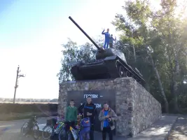 Памятник героям-танкистам
