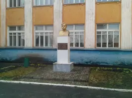Памятник Герою Советского Союза Лукину В. П