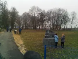 Памятник на братской могиле, фотография 2