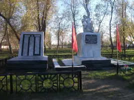Памятник «Воинам-односельчанам, павшим за Родину в Великой Отечественной войне»