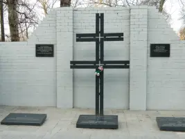 Памятный знак жертвам Второй мировой войны, фотография 4