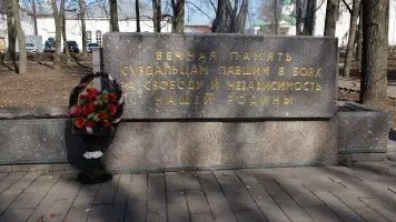 Памятник погибшим cуздальцам в Великой Отечественной войне