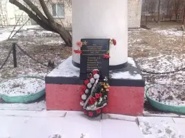 Памятник работникам Невско-Ладожского технического участка, погибшим в Великую Отечественную войну, фотография 3