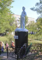 Памятник пионеру-герою - город Котельниково, Волгоградская область, фотография 4