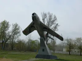 Памятник летчикам погибшим на Обоянской земле в 1941−45 гг, фотография 3