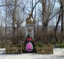 Бюст Героя СССР Савельева Константина Александровича
