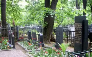 Воинское захоронение "Летчики полка "Нормандия Неман", фотография 2