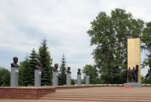 «Мемориальный комплекс, посвященный воинам – землякам участникам Великой Отечественной войны 1941 – 1945 гг.», фотография 3
