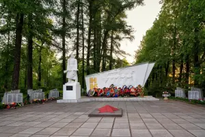 Памятник воинам — землякам, погибшим во время Великой Отечественной войны