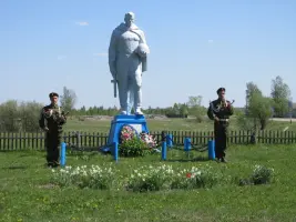 Братская могила 25 советских воинов, фотография 3