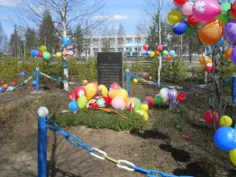 Братская могила п.Волома