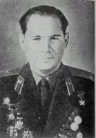 Мемориальная доска Герою Советского Союза Холобцеву Ивану Ивановичу, фотография 2