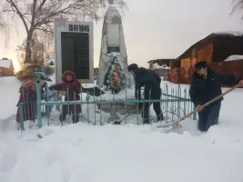 Памятник павшим землякам, фотография 2