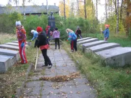 Памятник Герою Советского Союза М.В. Мелентьевой, п. Пряжа, фотография 3