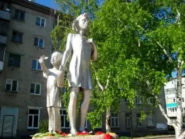 Памятник «Непокорённые», посвящённый детям, испытавшим ужасы войны, фотография 3