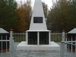 Центр села, памятник, погибшим куликовцам