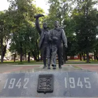 Лётчикам 18 авиаполка Нормандия-Неман
