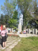 Стела «Героям-Попово-Лежачанцам»