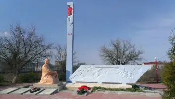 Памятник «Скорбящая мать»